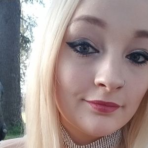 Meet your Posher, Dakoda